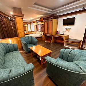 Hotel Gajraj